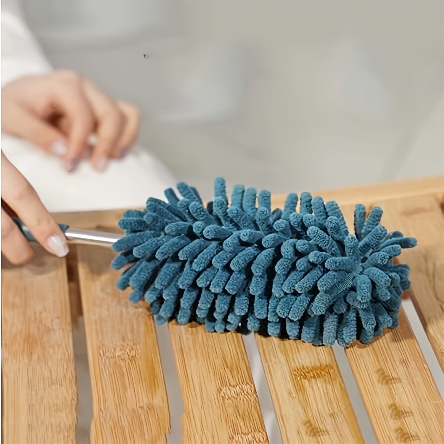 Set of 4 Washable Microfiber Dusters for Cleaning, Featuring an Extendable Pole And Bendable Design for Versatile Use